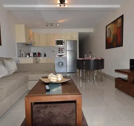 Nicole Playa Park アパート